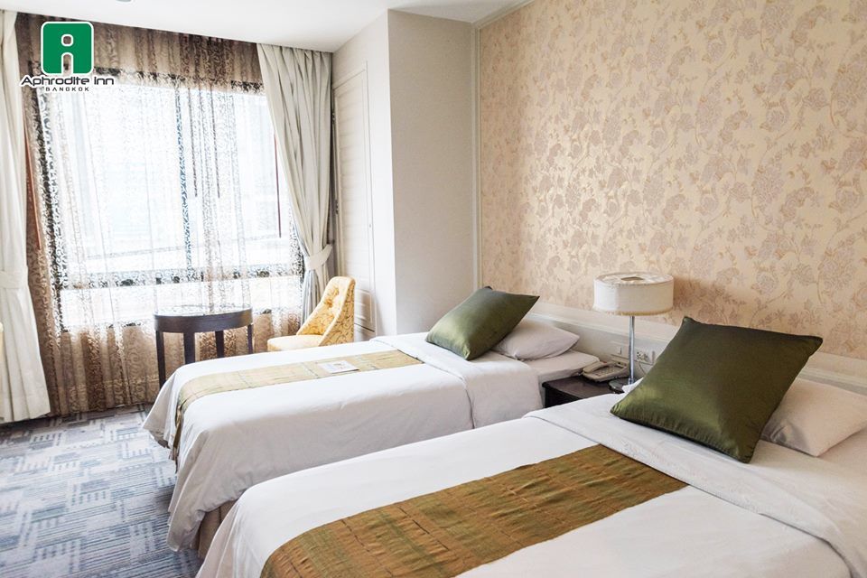Aphrodite Inn Банкок Екстериор снимка